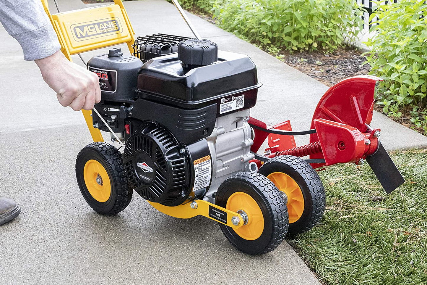 101-5.5GT-7Gas Powered Lawn Edger, 5.50 Gross Torque/3.5 HP B&S Engine 7β²β² Wheels