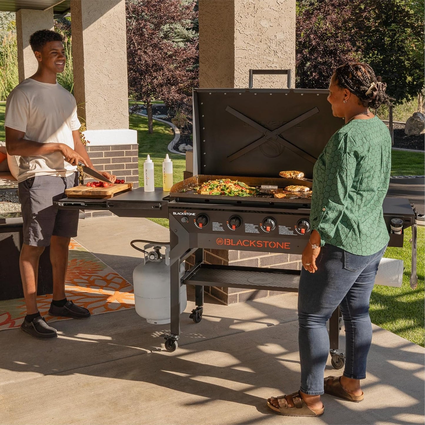 Iron-Forged 36" Omnivore Griddle โ Premium Powder-Coated Steel with Reinforced Hood, Black Finish